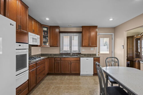 7909 Lake Street, Morton Grove, IL