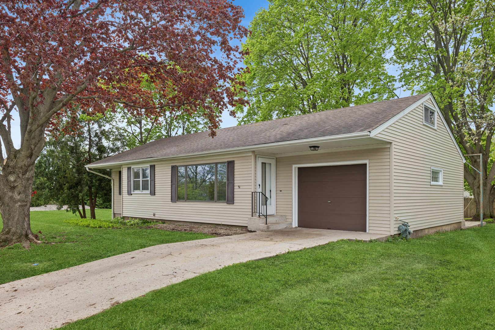 821 Diane Court, Marengo, IL