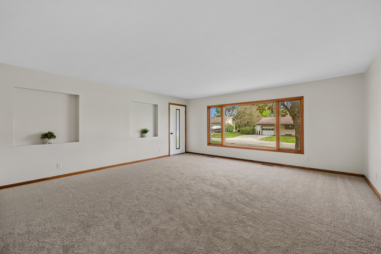 821 Diane Court, Marengo, IL