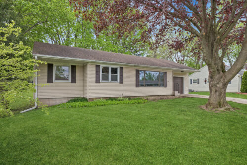 821 Diane Court, Marengo, IL