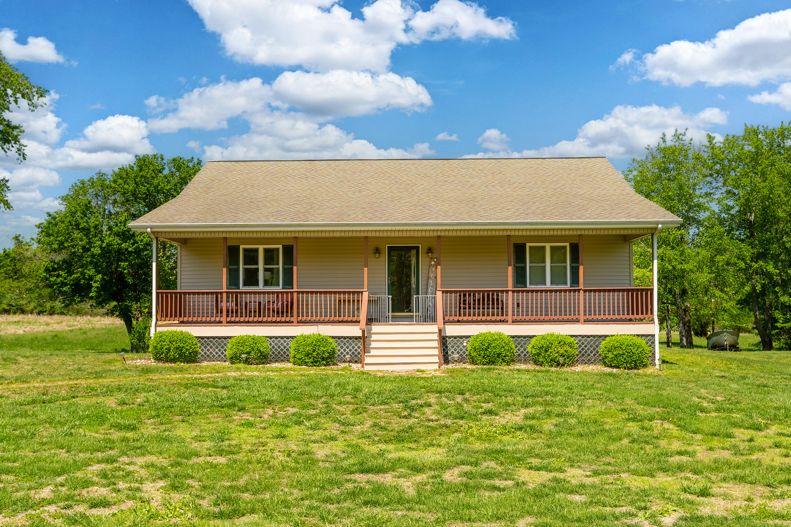 1580 Reevesville Road, Grantsburg, IL