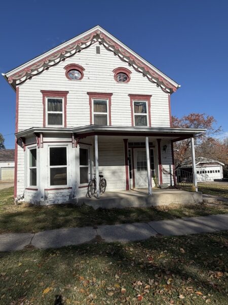 106 W High Street, Orangeville, IL