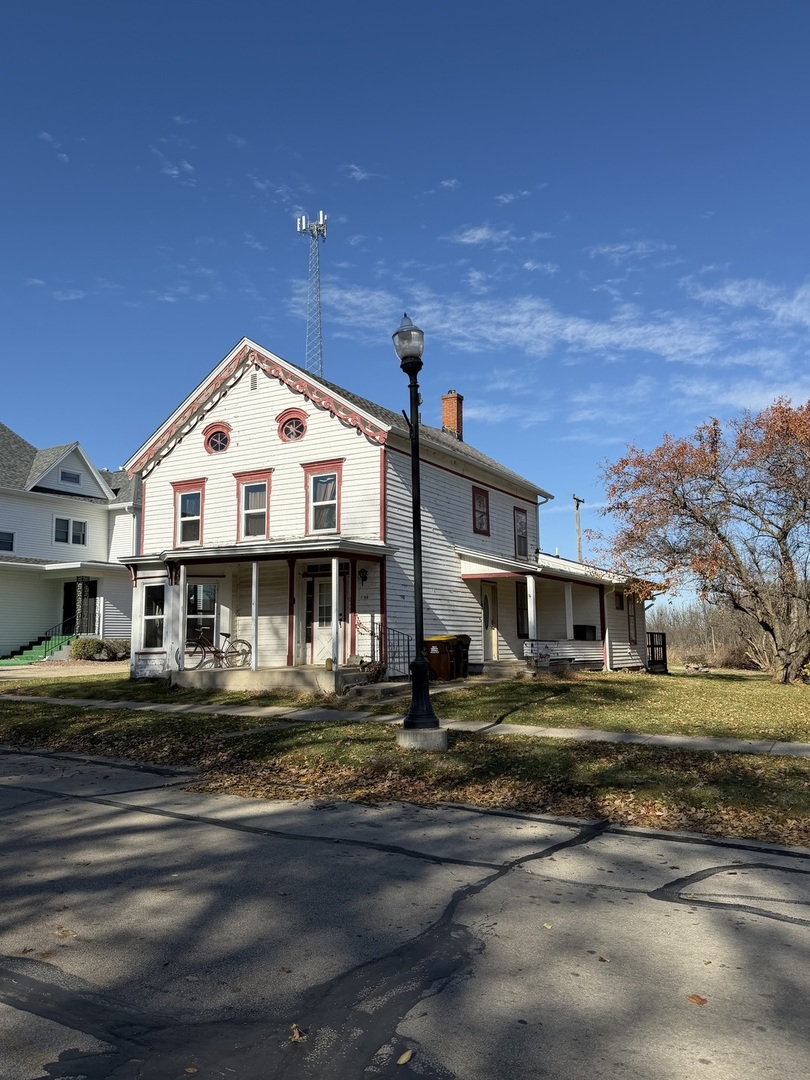 106 W High Street, Orangeville, IL