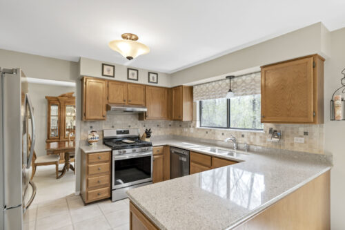 713 Hackberry Court, Bartlett, IL