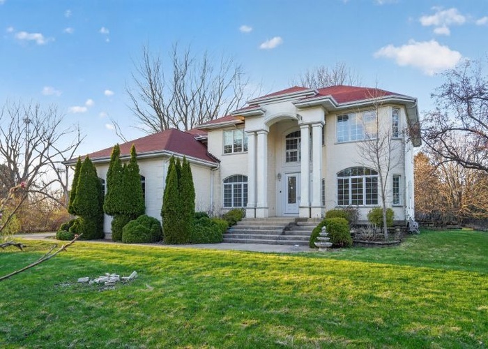 2113 Elgin Road, Barrington, IL