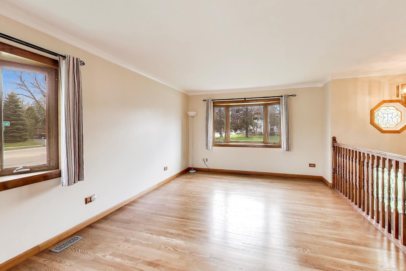 387 Lakewood Drive, Antioch, IL