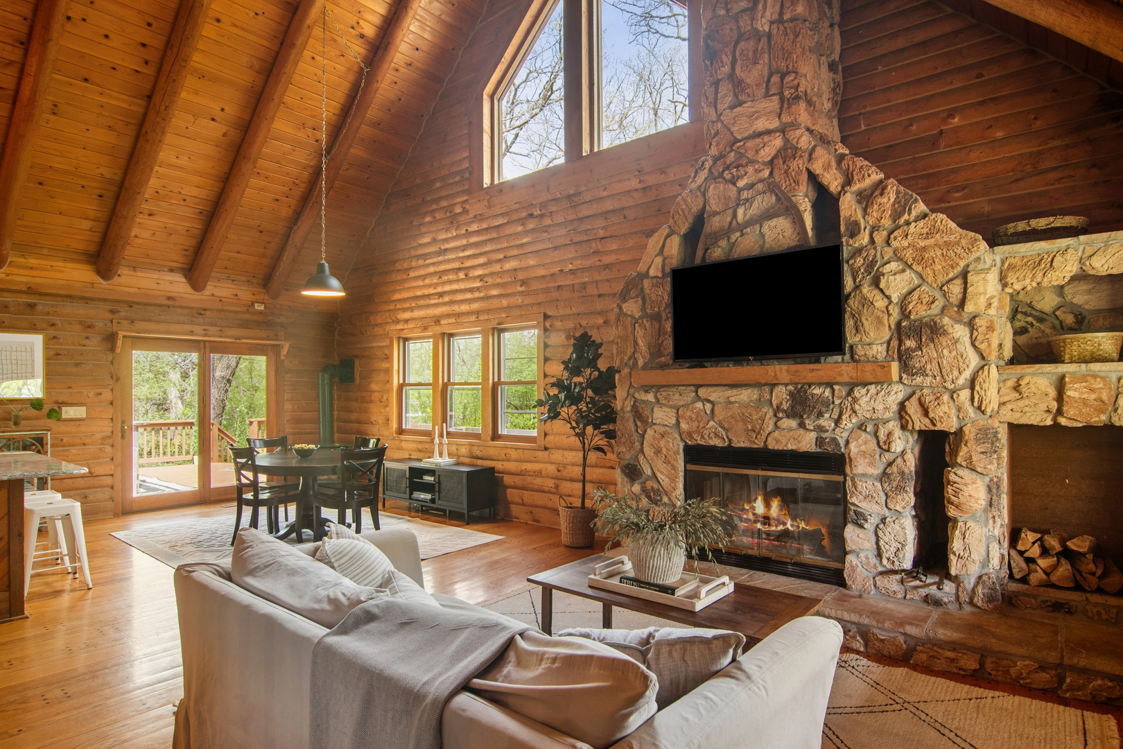 200 Wildwood Lane, Fox River Grove, IL