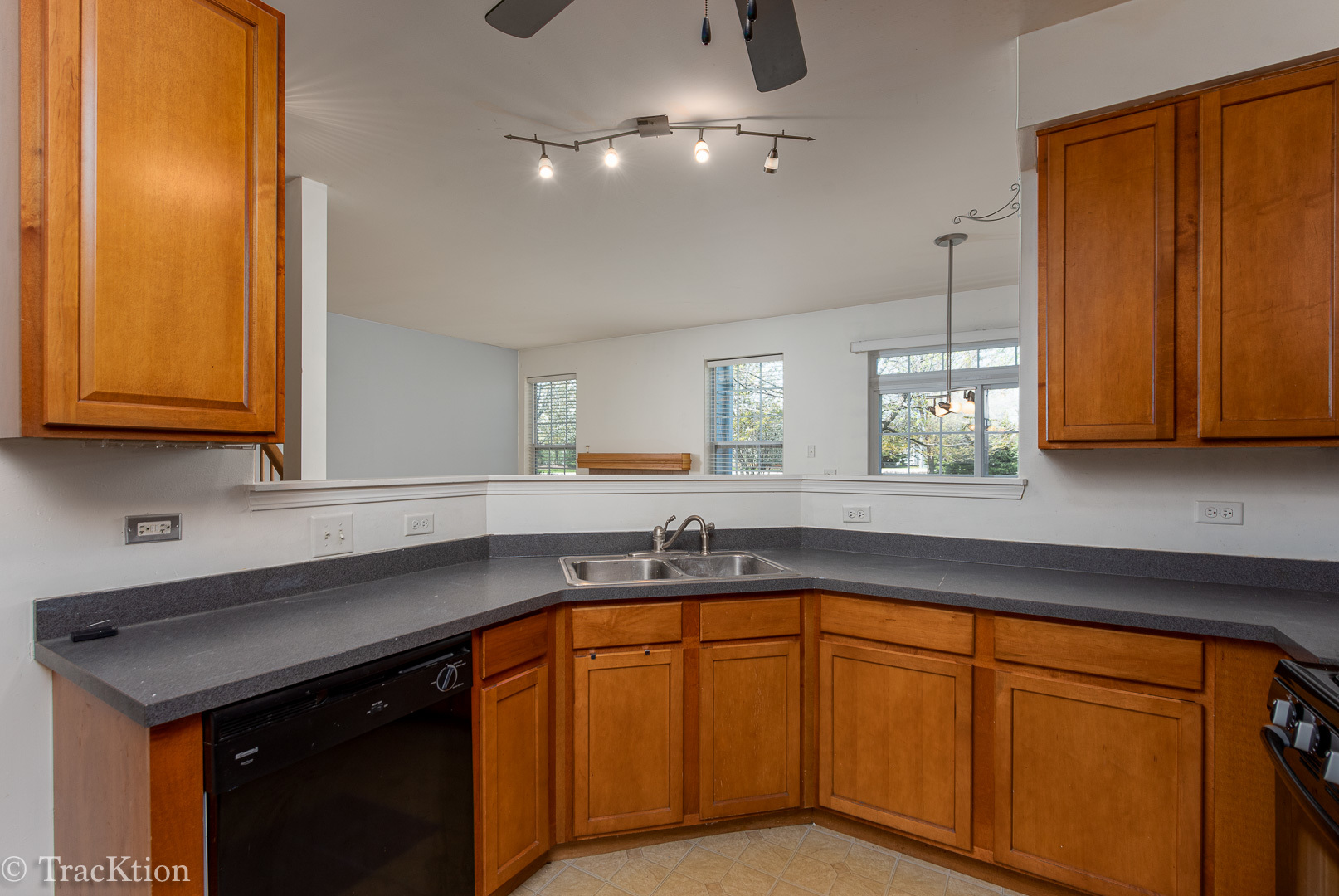 104 Concord Drive, Oswego, IL