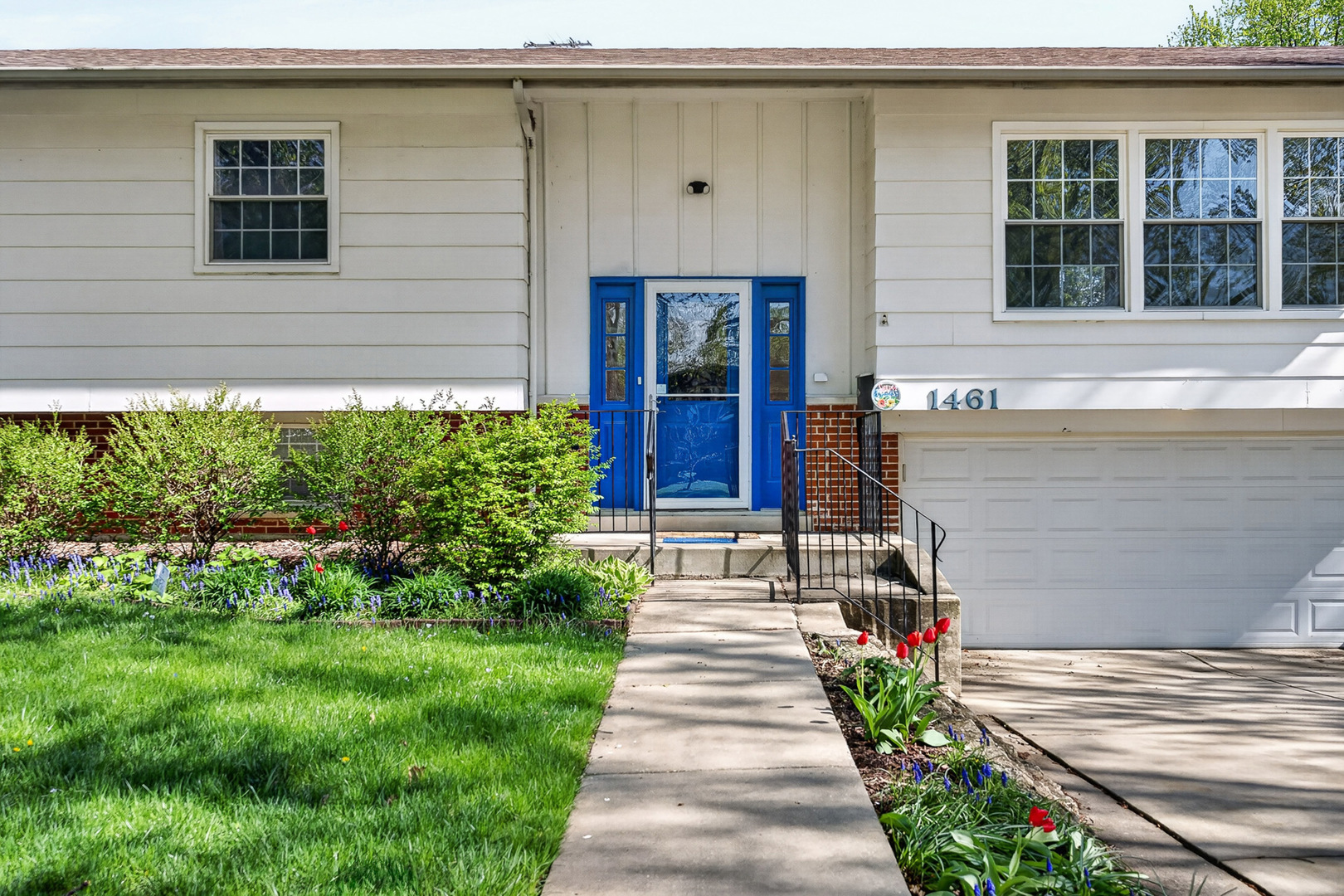1461 Hillcrest Avenue, Hanover Park, IL