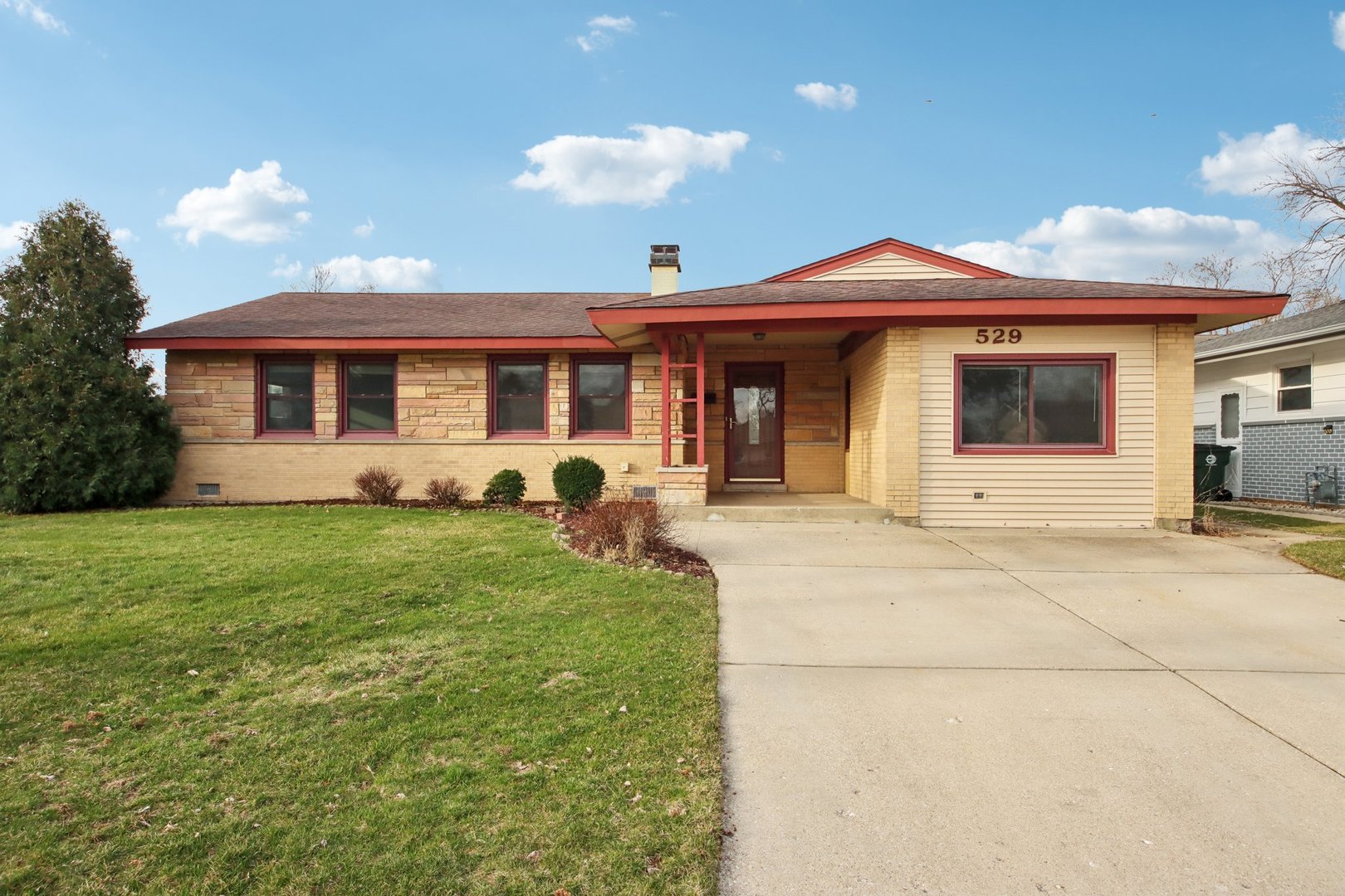 529 Ridgewood Road, Elk Grove Village, IL