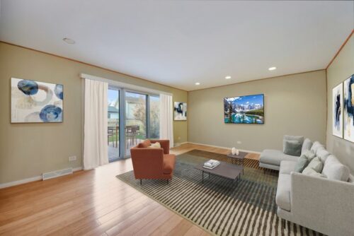 529 Ridgewood Road, Elk Grove Village, IL