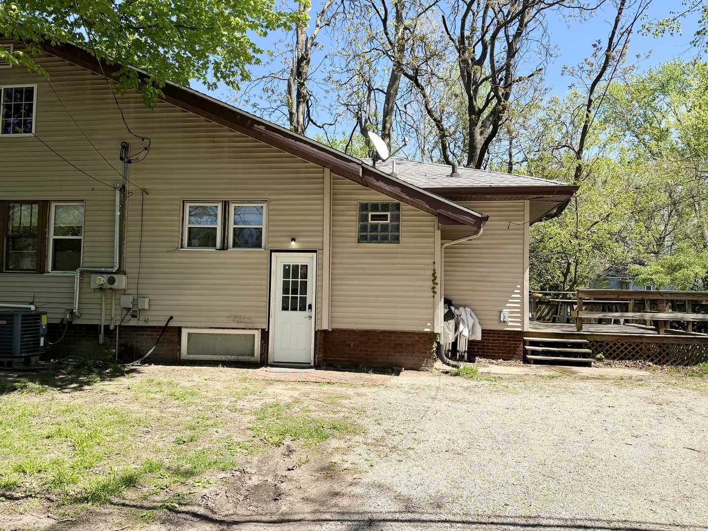 405 E Illinois Street, Urbana, IL