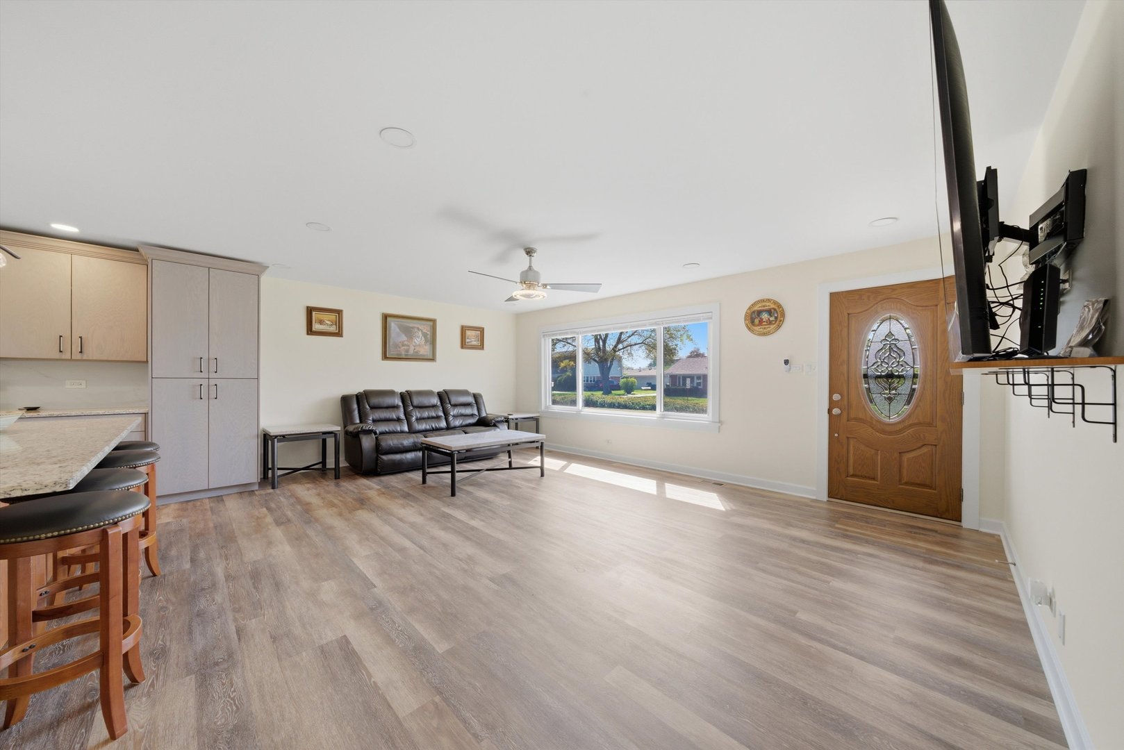 10817 S MASON Avenue, Chicago Ridge, IL