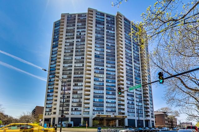 3930 N Pine Grove Avenue #514, Chicago, IL