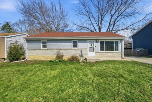 349 Woodland Drive, Grayslake, IL