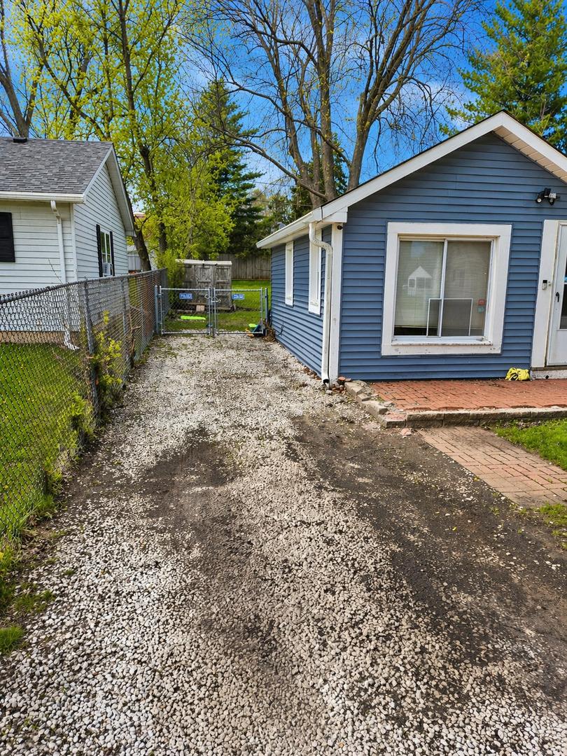 37854 Harper Road, Beach Park, IL