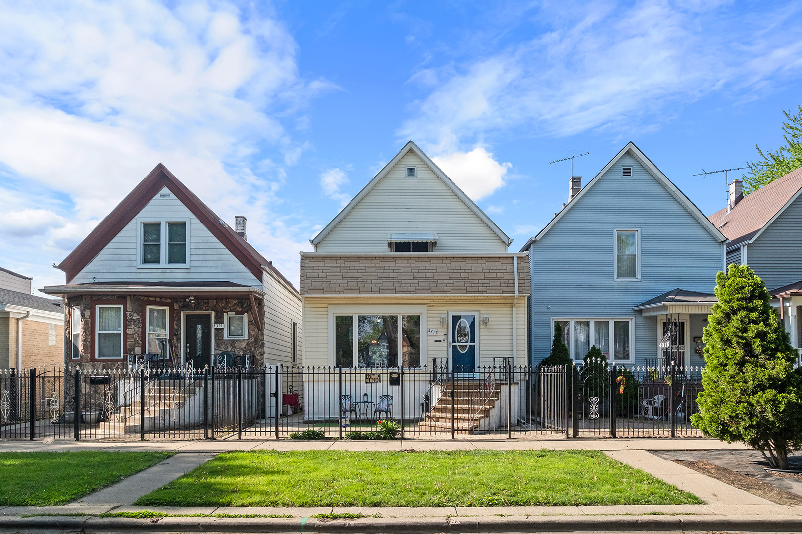 4317 W Shakespeare Avenue, Chicago, IL