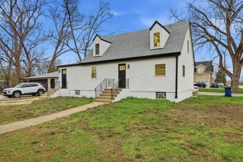 9442 S Octavia Avenue, Bridgeview, IL