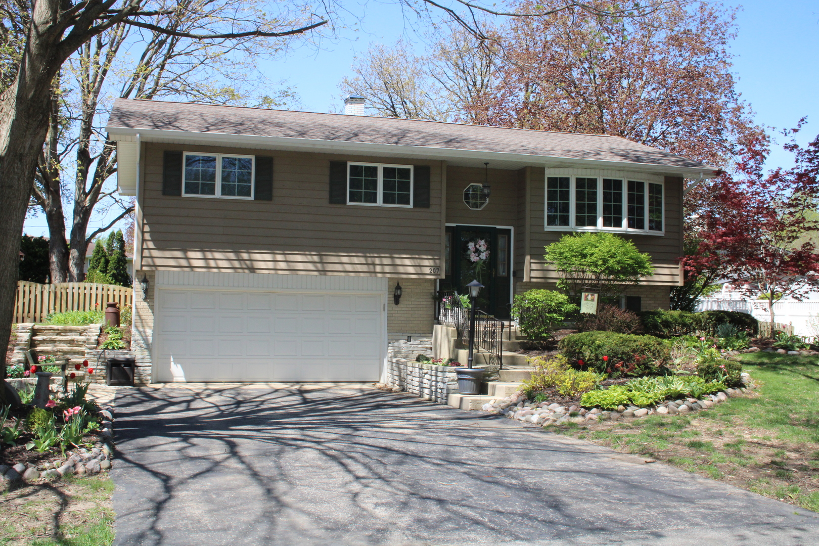 207 York Place, New Lenox, IL