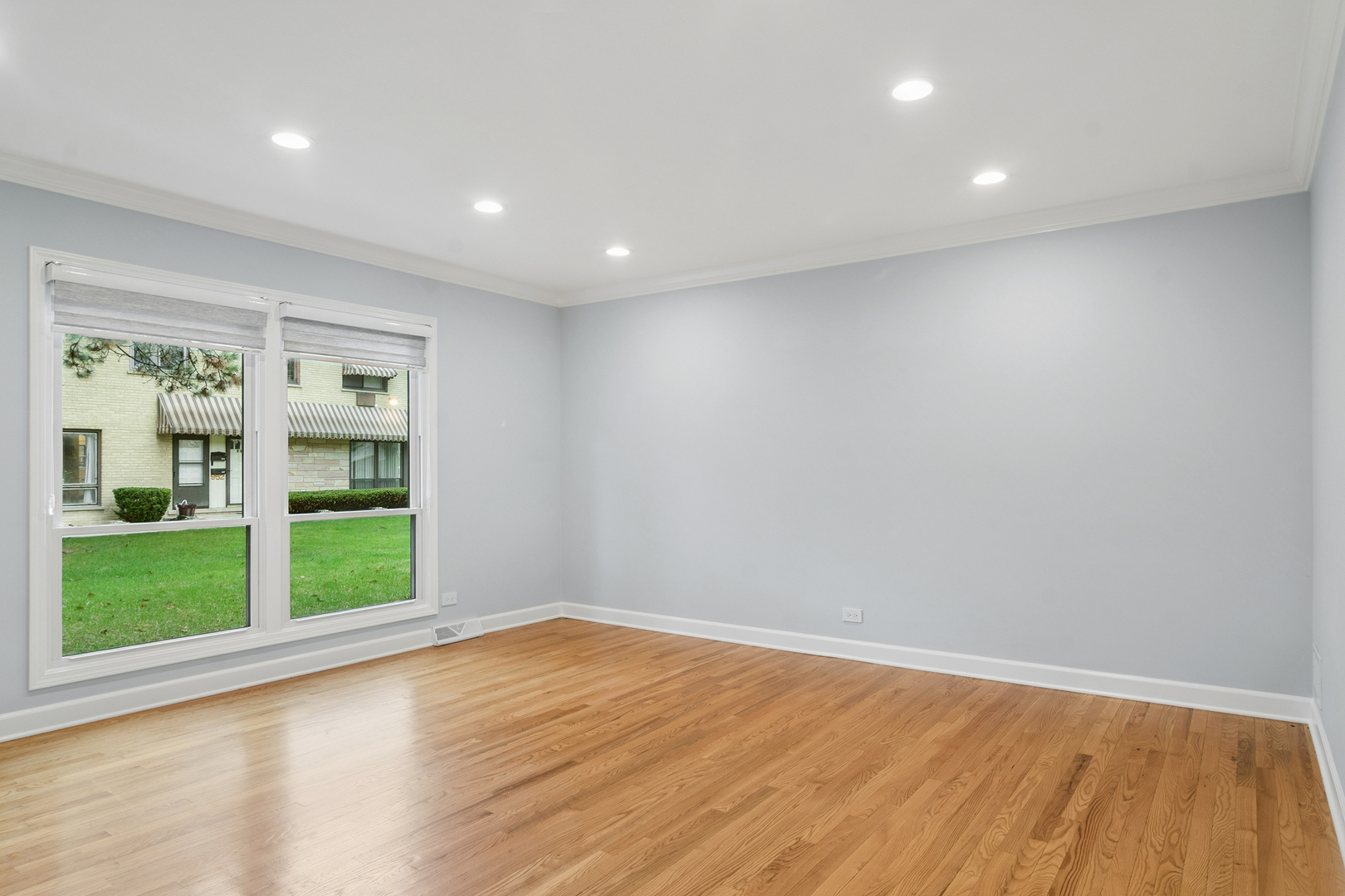 934 N Wheeling Road, Mount Prospect, IL
