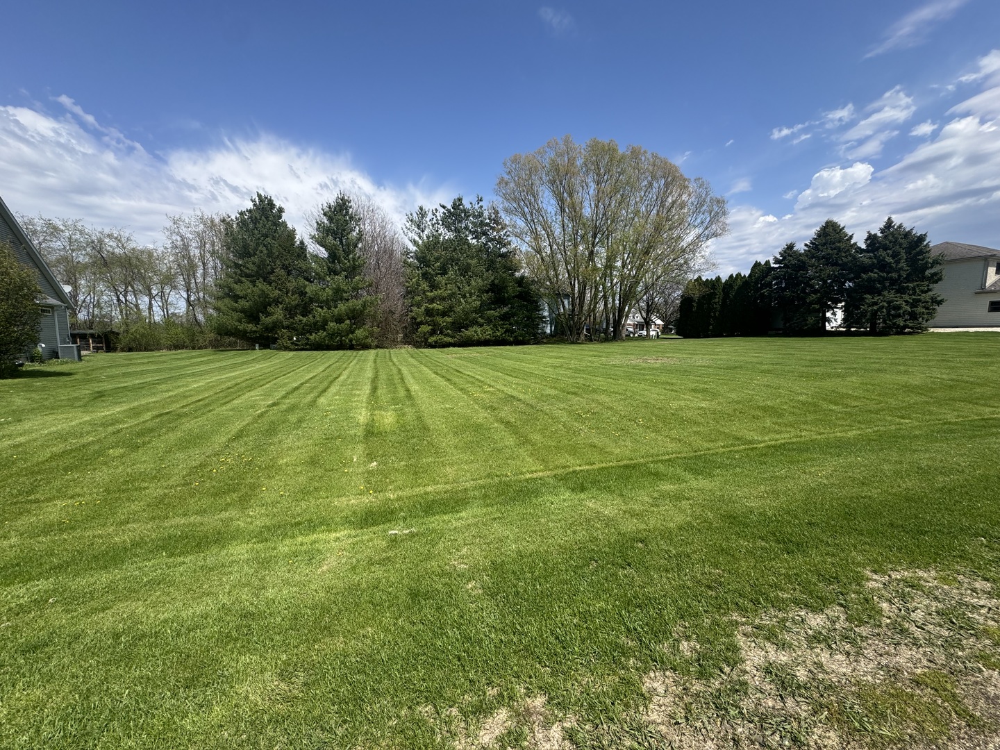 11755 Ellwood Greens Road, Genoa, IL