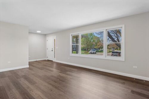 9 Red Bud Court, Bolingbrook, IL