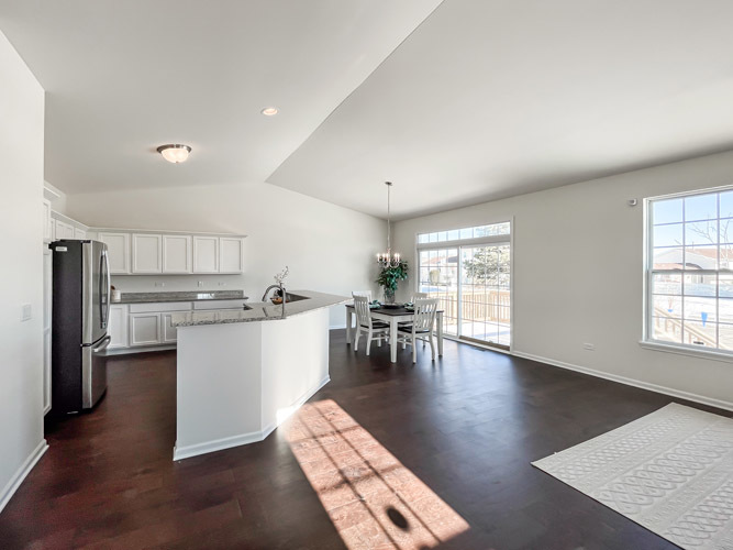 455 RIDGE Lane, Bolingbrook, IL