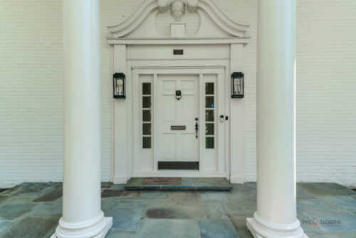 37 Forest Hills Road, Lake Bluff, IL