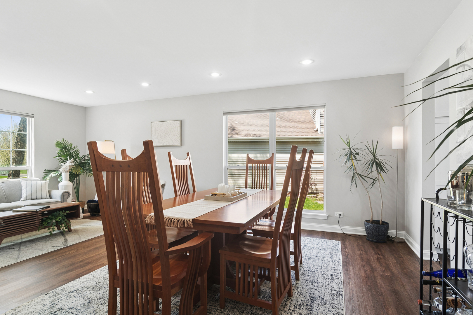 6806 Highgate Road, Carpentersville, IL
