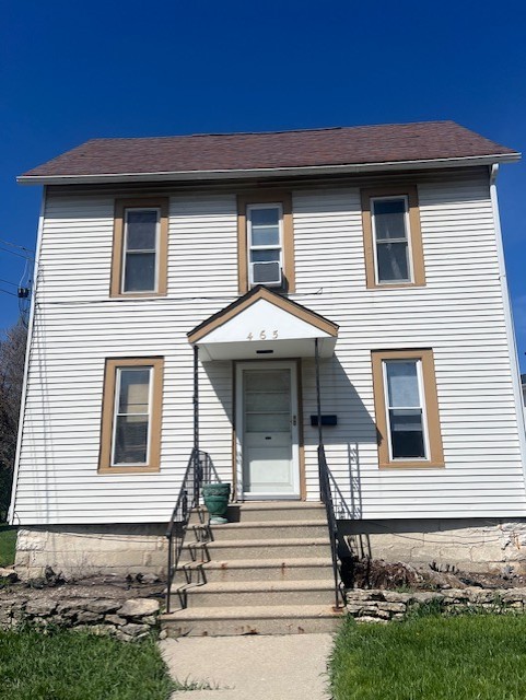 465 E State Street, Sycamore, IL