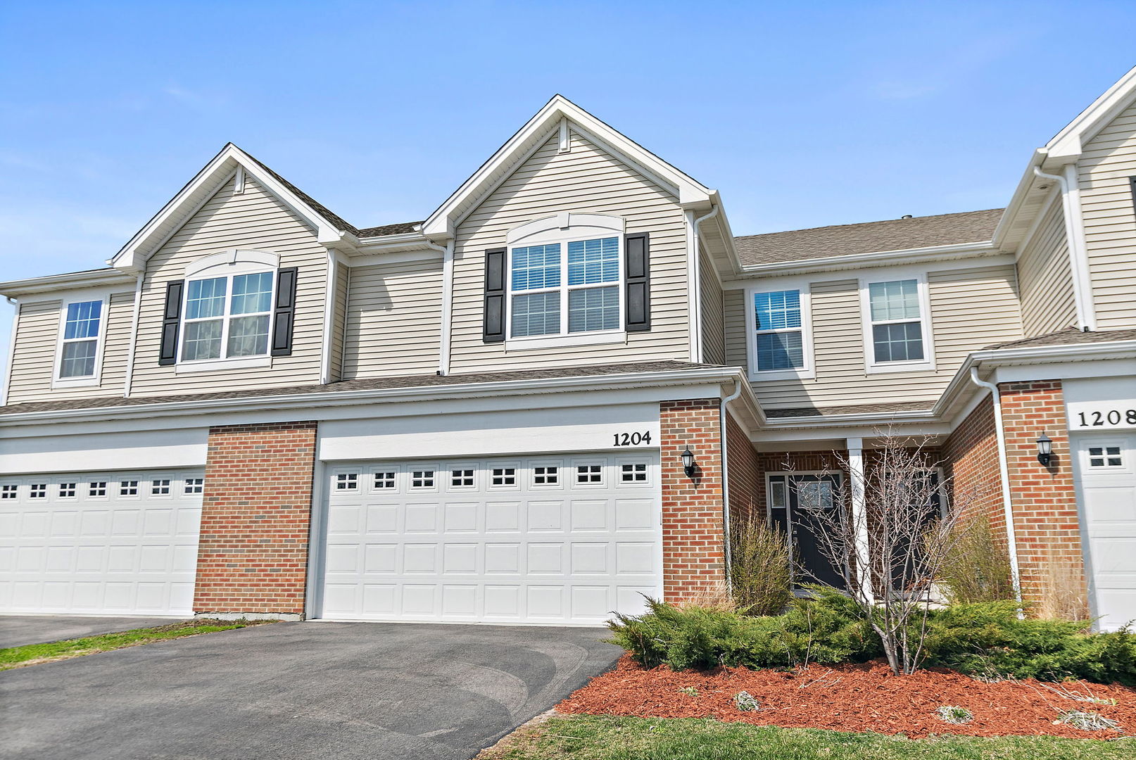 1204 Draper Road, McHenry, IL