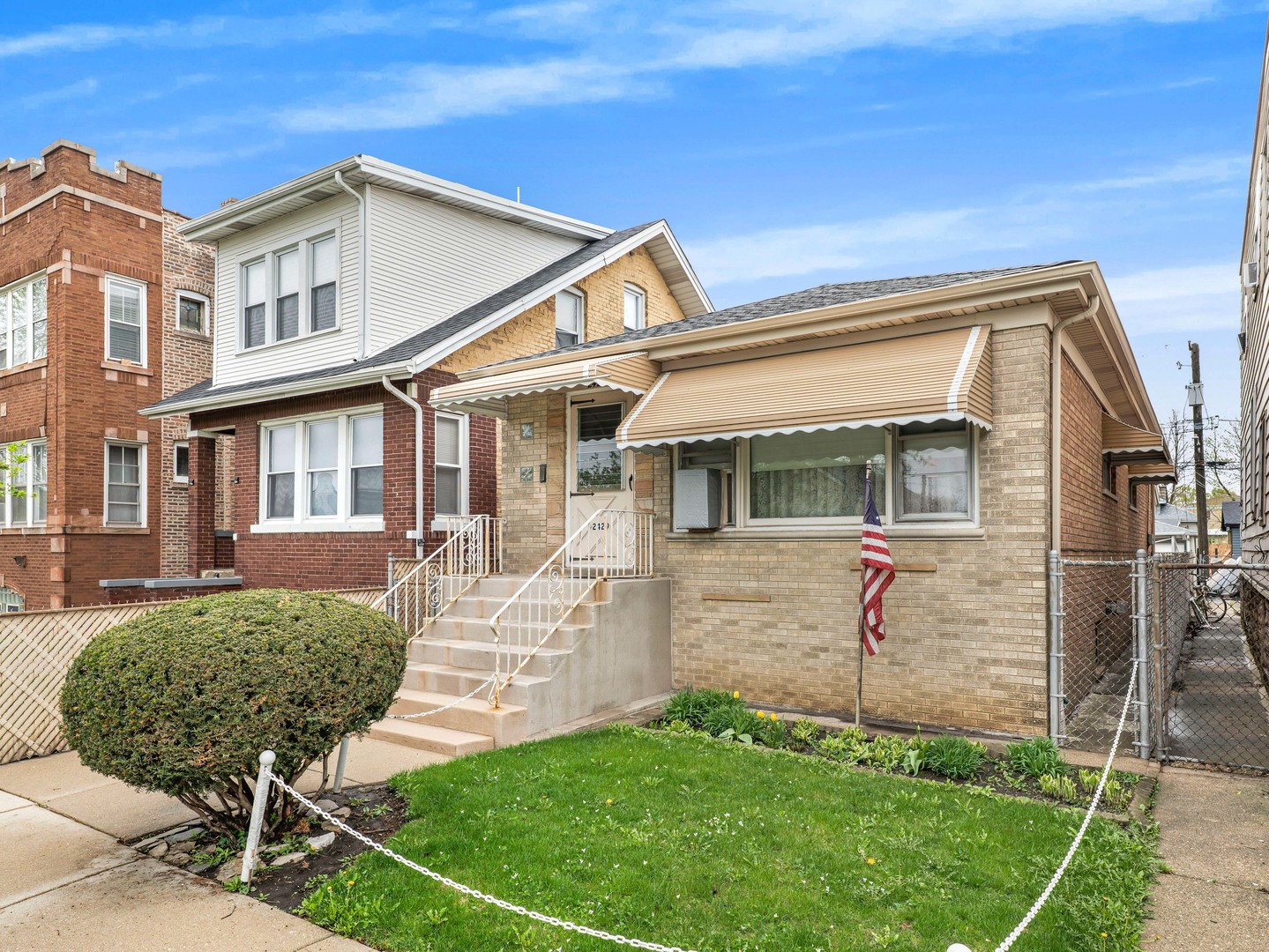 2429 N Newcastle Avenue, Chicago, IL