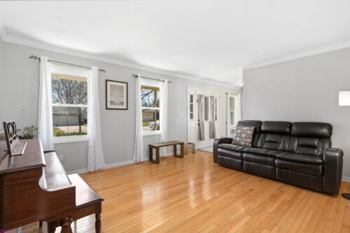 1932 Banks Drive, Elgin, IL