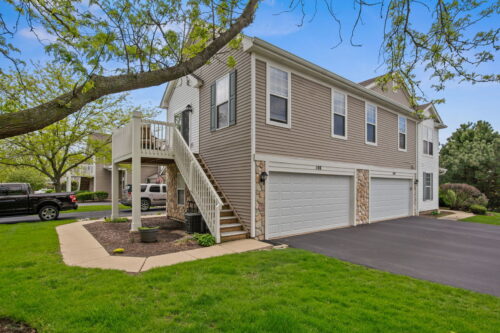 108 Schneider Court #108, North Aurora, IL