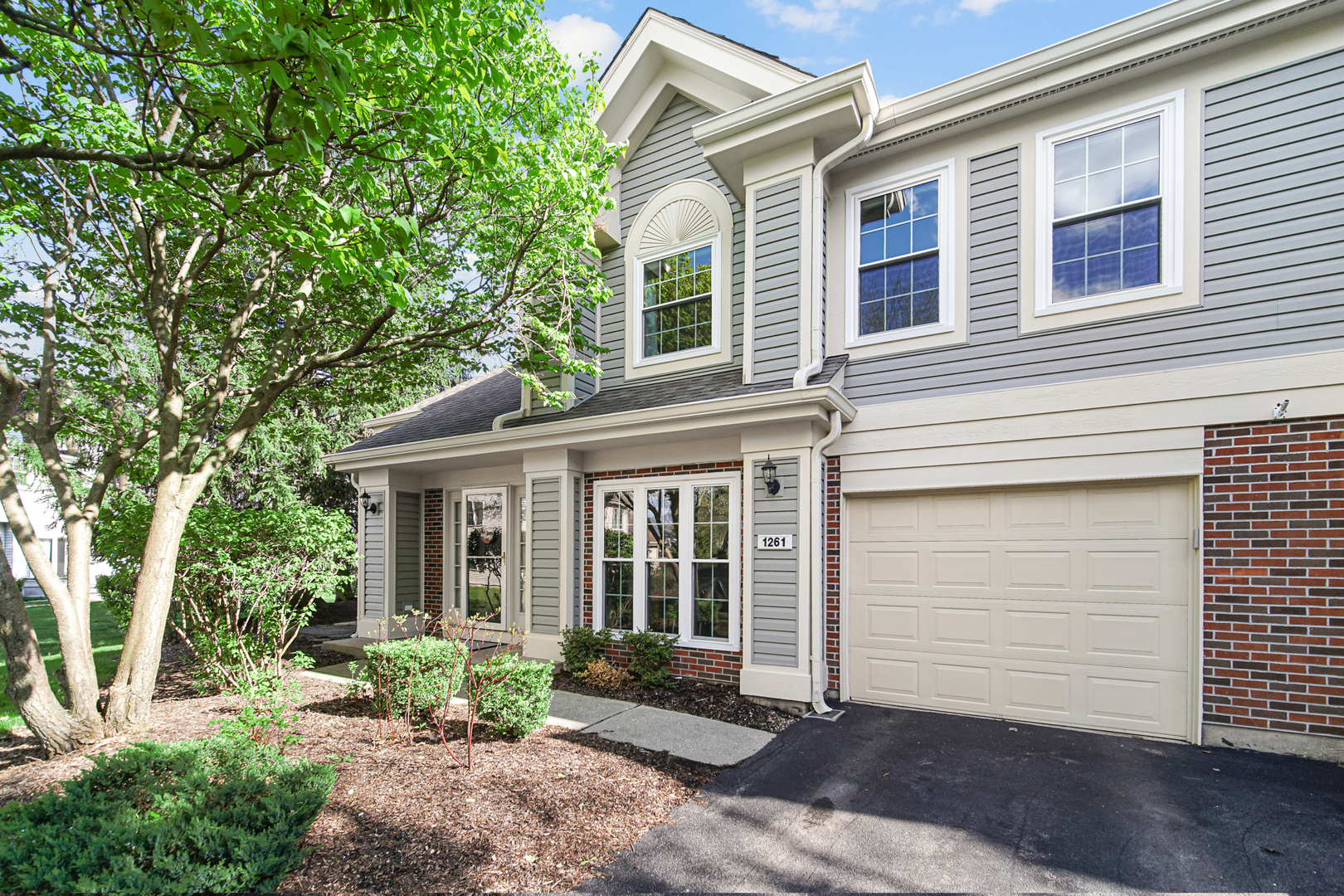 1261 Old Mill Lane, Elk Grove Village, IL