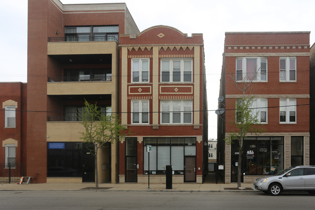 2138 W Chicago Avenue #2F, Chicago, IL