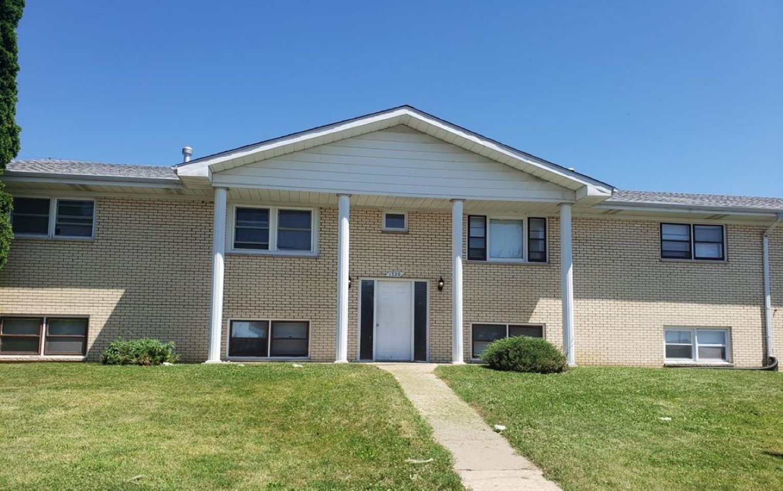 1320 E 38th Street #4, Davenport, IA