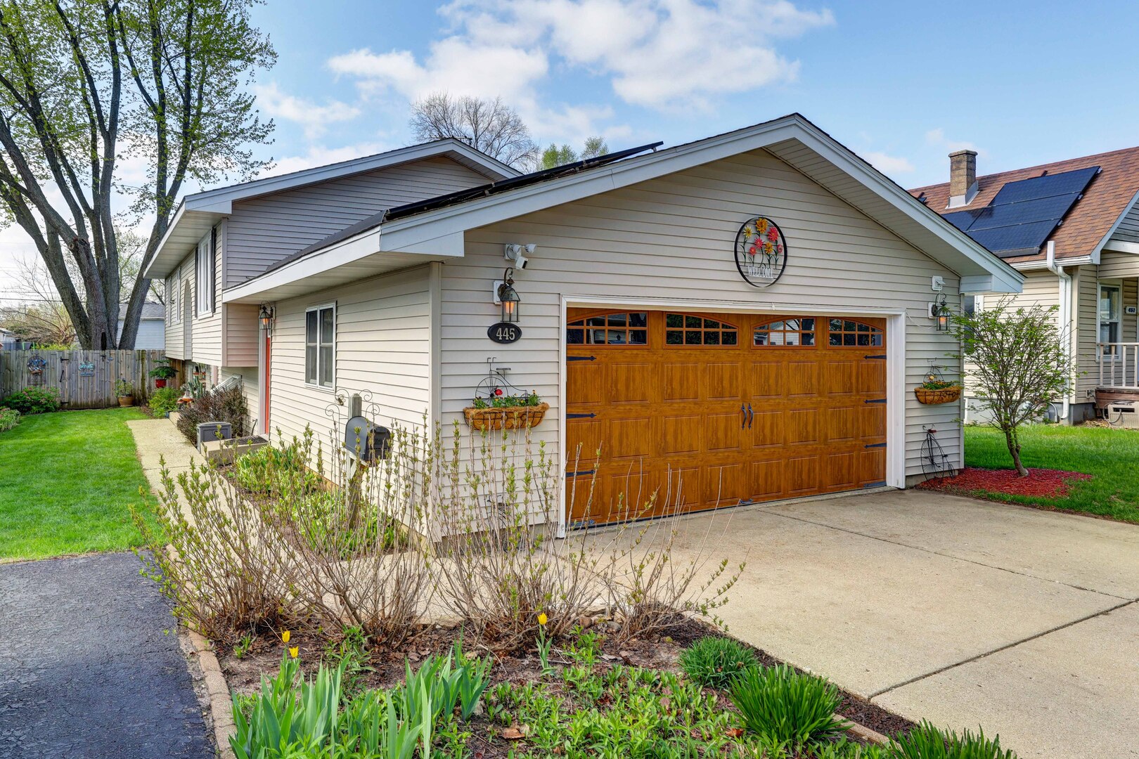 445 Golf Road, Crystal Lake, IL