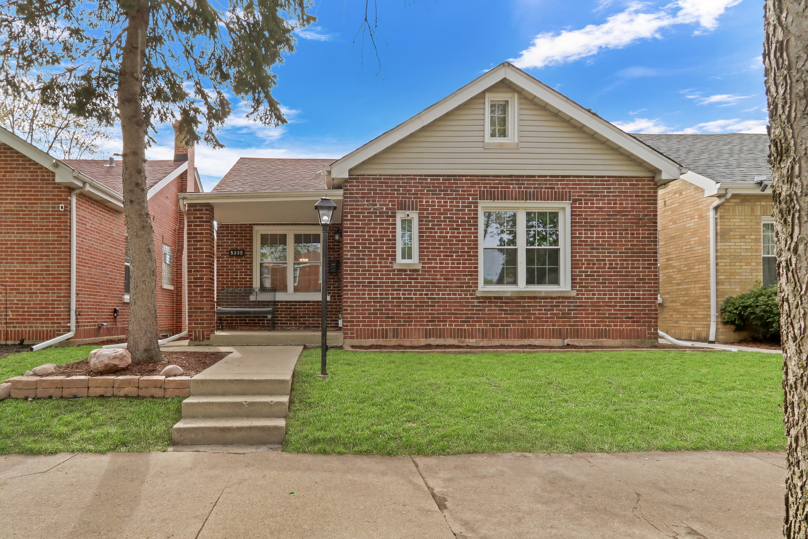 5332 N Latrobe Avenue, Chicago, IL