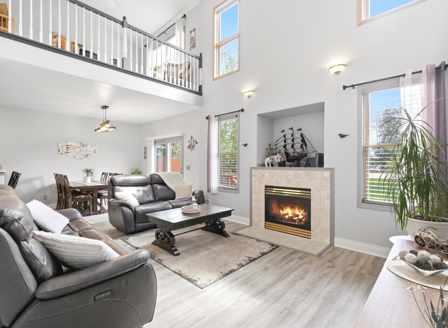 1462 Ridge Drive, Sycamore, IL