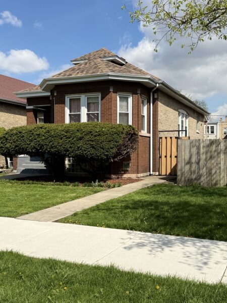 4722 W Altgeld Street, Chicago, IL