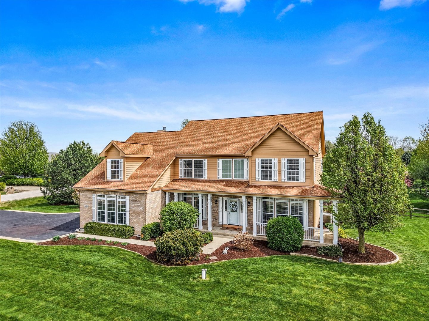 5672 Fields Drive, Yorkville, IL