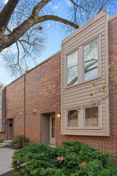 1930 N Larrabee Street, Chicago, IL