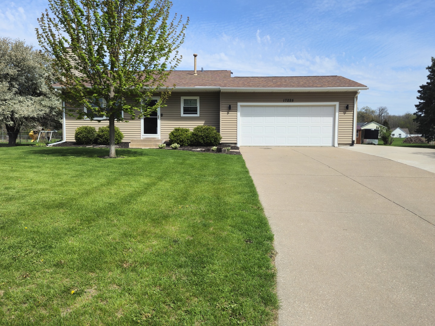 17225 40th Avenue Court, East Moline, IL
