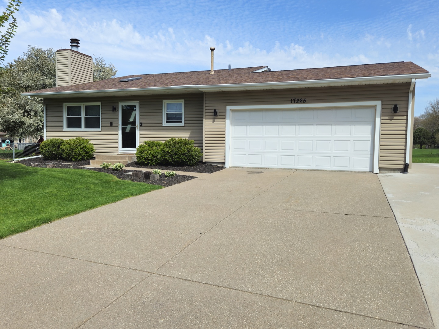 17225 40th Avenue Court, East Moline, IL