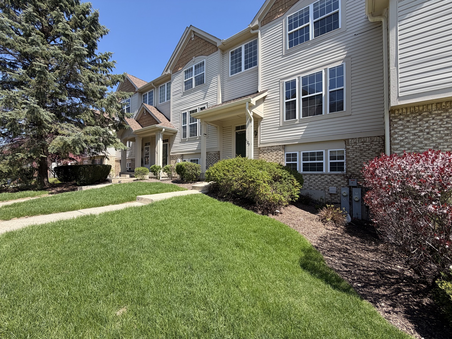 1129 Georgetown Way, Vernon Hills, IL