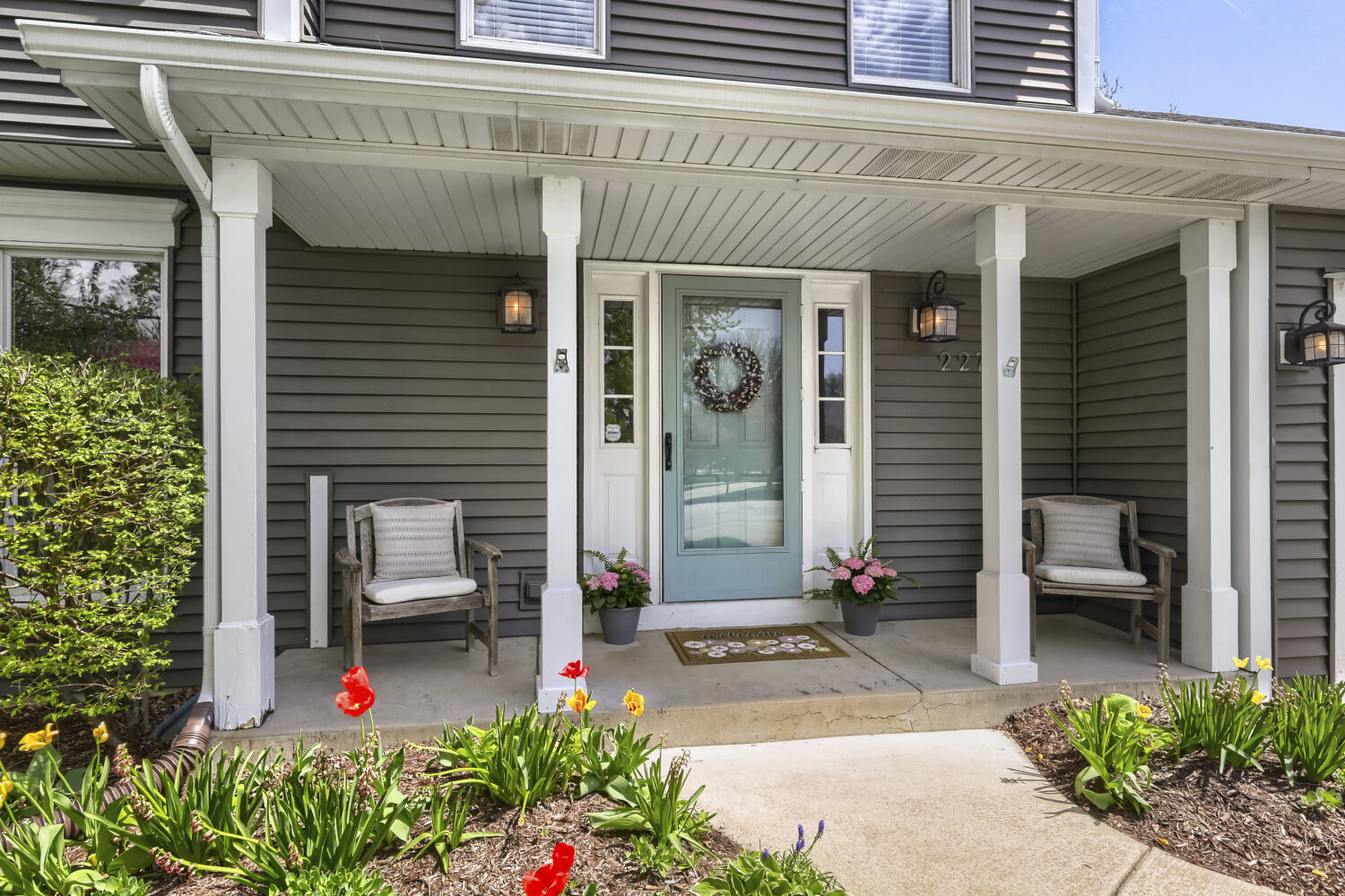 227 N Cambridge Drive, Geneva, IL