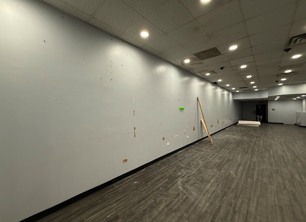 3210 W Lawrence Avenue, Chicago, IL