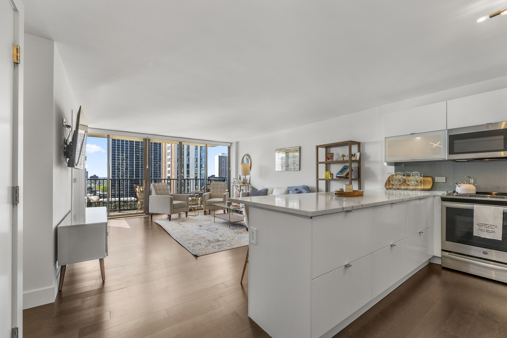 1516 N State Parkway #16D, Chicago, IL