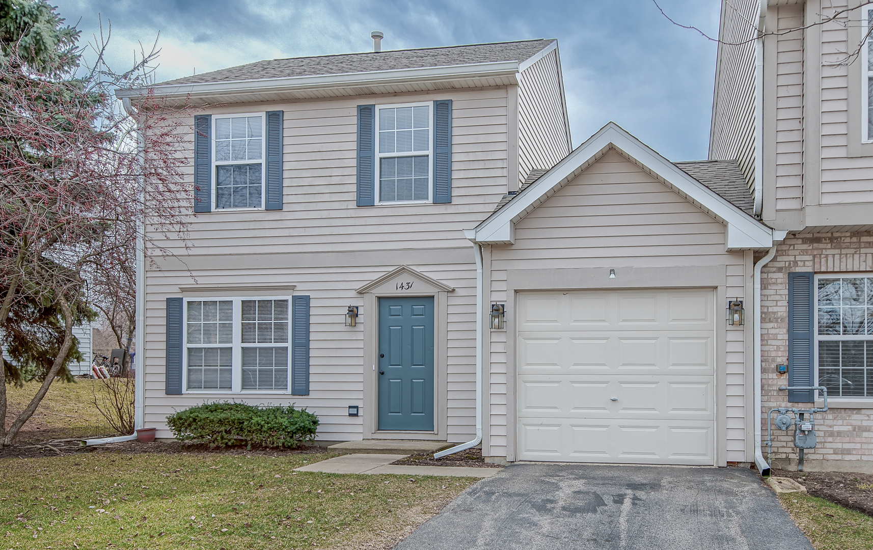 1431 W SPLIT OAK Circle, Round Lake Beach, IL